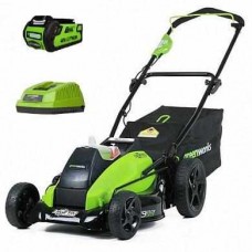 Greenworks 40V G-MAX аккумуляторная бесщеточная газонокосилка, 45 см, с аккумулятором 4 Ah и зарядным устройством